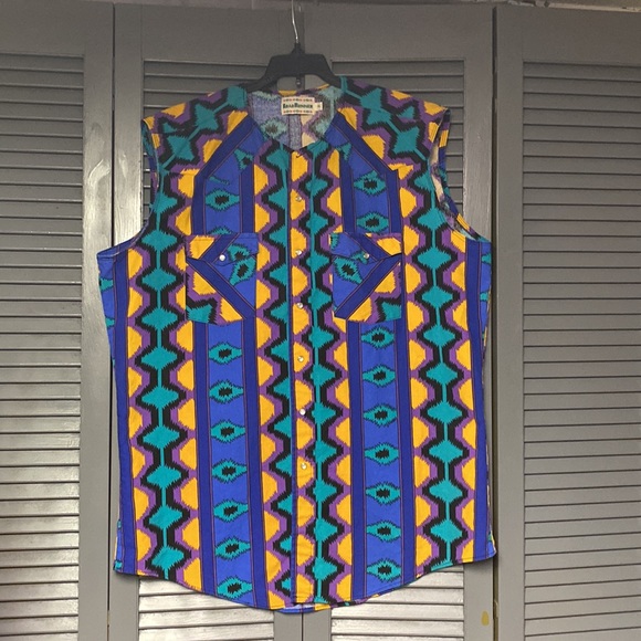 Road Runner XL Sleeveless Western Shirt - Picture 2 of 5